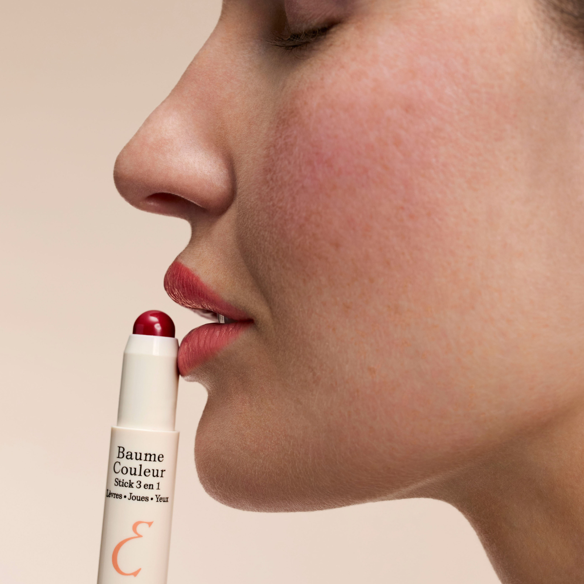 Baume Couleur Stick 3 en 1 Rose Framboise